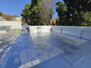 Aluminium coating torch on waterproofing