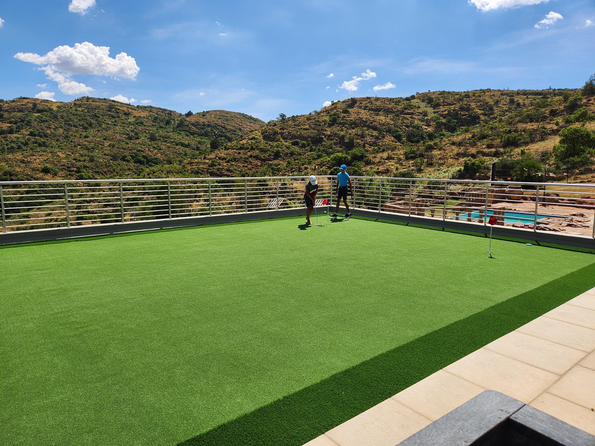 artificial-putting-greens