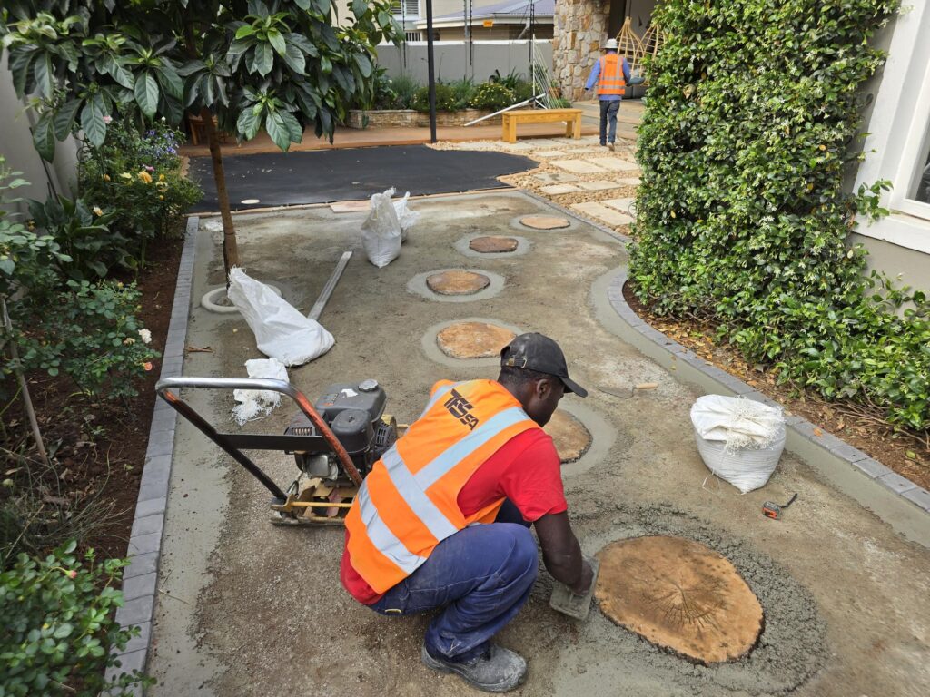 pet-grass-base-construction