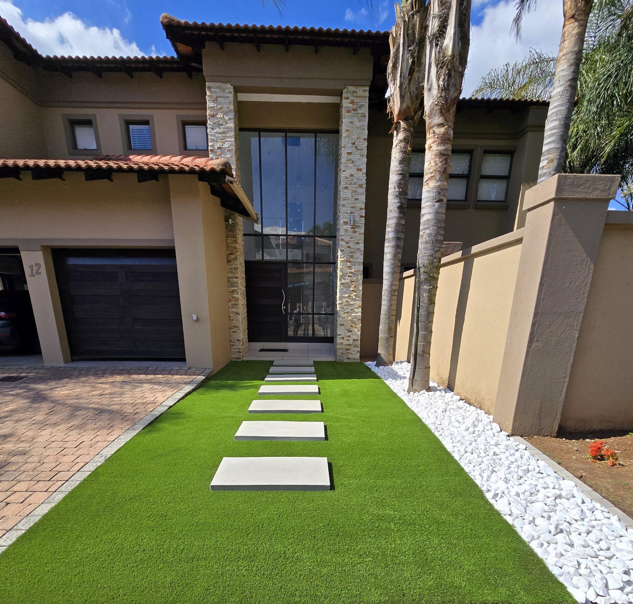 30mm-forest-artificial-grass-installation