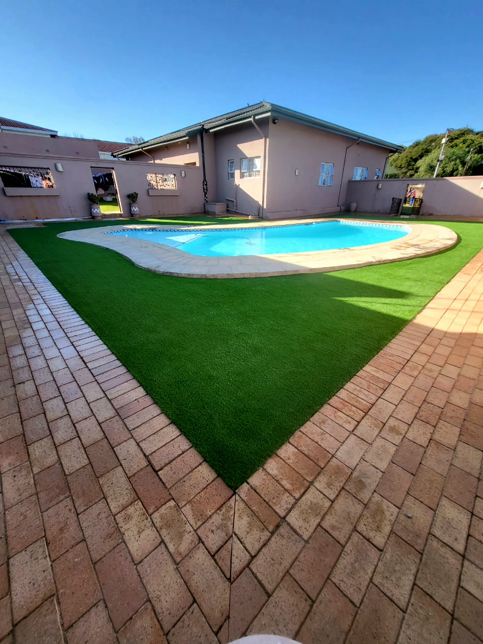 30mm-cynodon-natural-installation