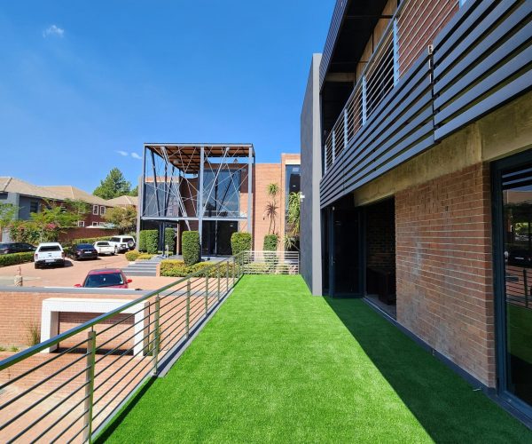 synthetic-turf-installation